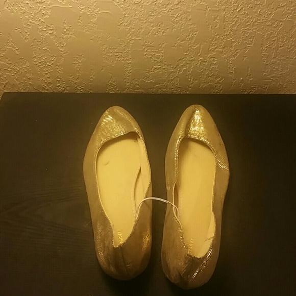 Old navy gold flats size 10 - Picture 2 of 2